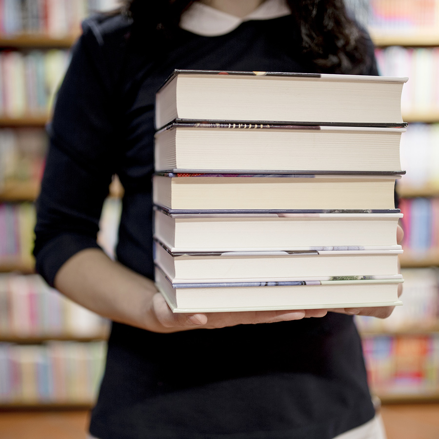 The Friends of Freedom Public LIbrary gratefully accepts donations of gently used books to support our mission.